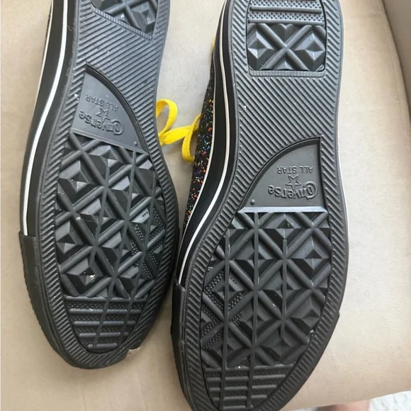 Converse Mens Black and Yellow Speckled Sneakers - Picture 2 of 3